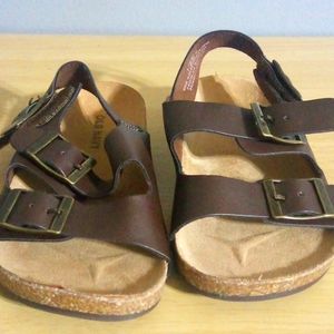 Kids brown sandals size 9